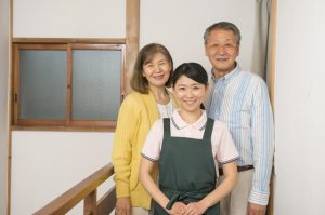 家政婦を雇う料金相場は 時給制 日給制 住み込みの場合 大阪 西宮 神戸の高品質な家事代行 家政婦ならエンジェルメイド